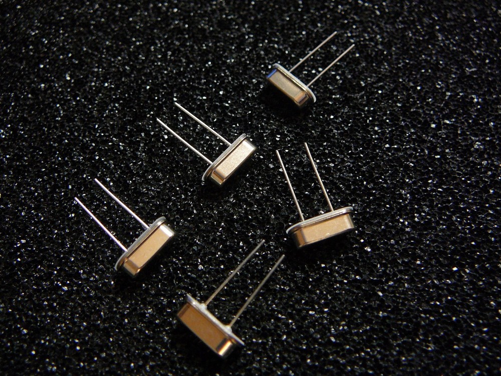 ABRACON ABL-14.7456MHz HC-49/US Crystal 18pF 50 Ohm Through-Hole 5 Pack NEW-image