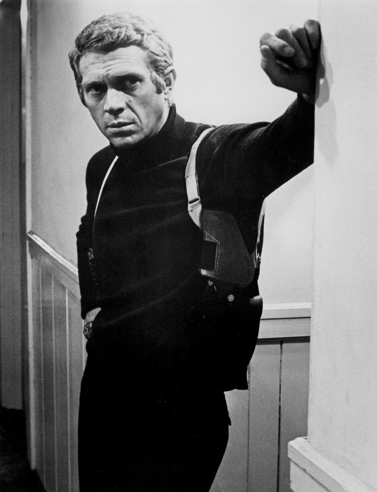 A Steve Mcqueen Looking Away Black and White 8x10 Picture Celebrity Print