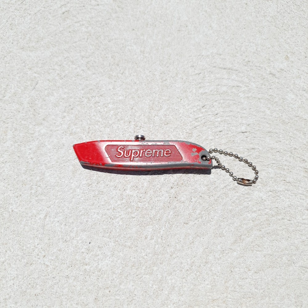 Supreme Box Cutter Keychain FW15 Fall Winter 2015 Streetwear Accessory Red