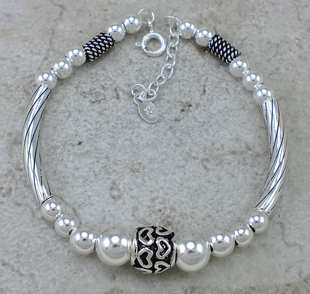 EXOTIC .925 STERLING SILVER BALINESE STYLE BEADED HEART BRACELET style# br303