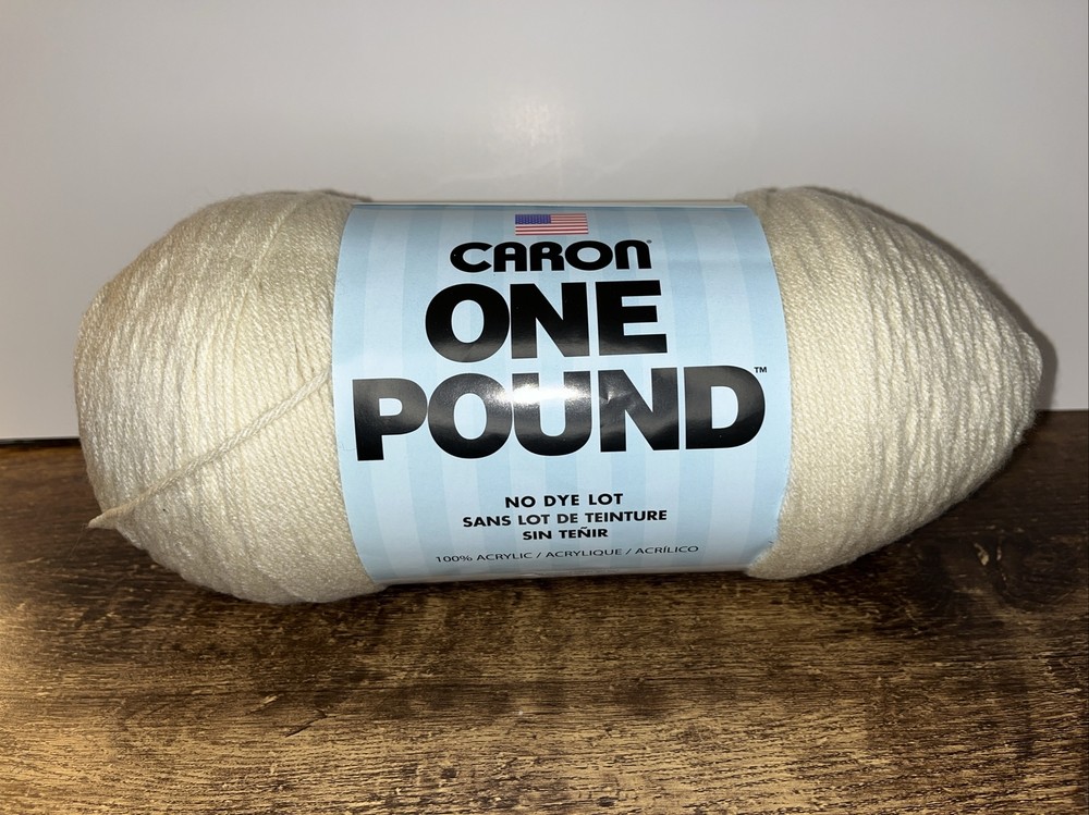 Caron One Pound Off White Yarn 16 oz 812 yds 100% Acrylic Med 4 NEW