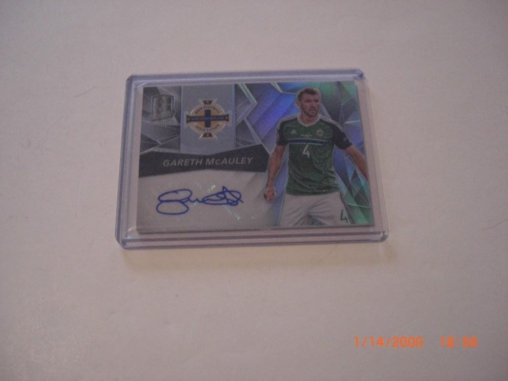GARETH MCAULEY NORTH IRELAND SPECTRA GAME USED JERSEY AUTO 16/199 SIGNED CARD