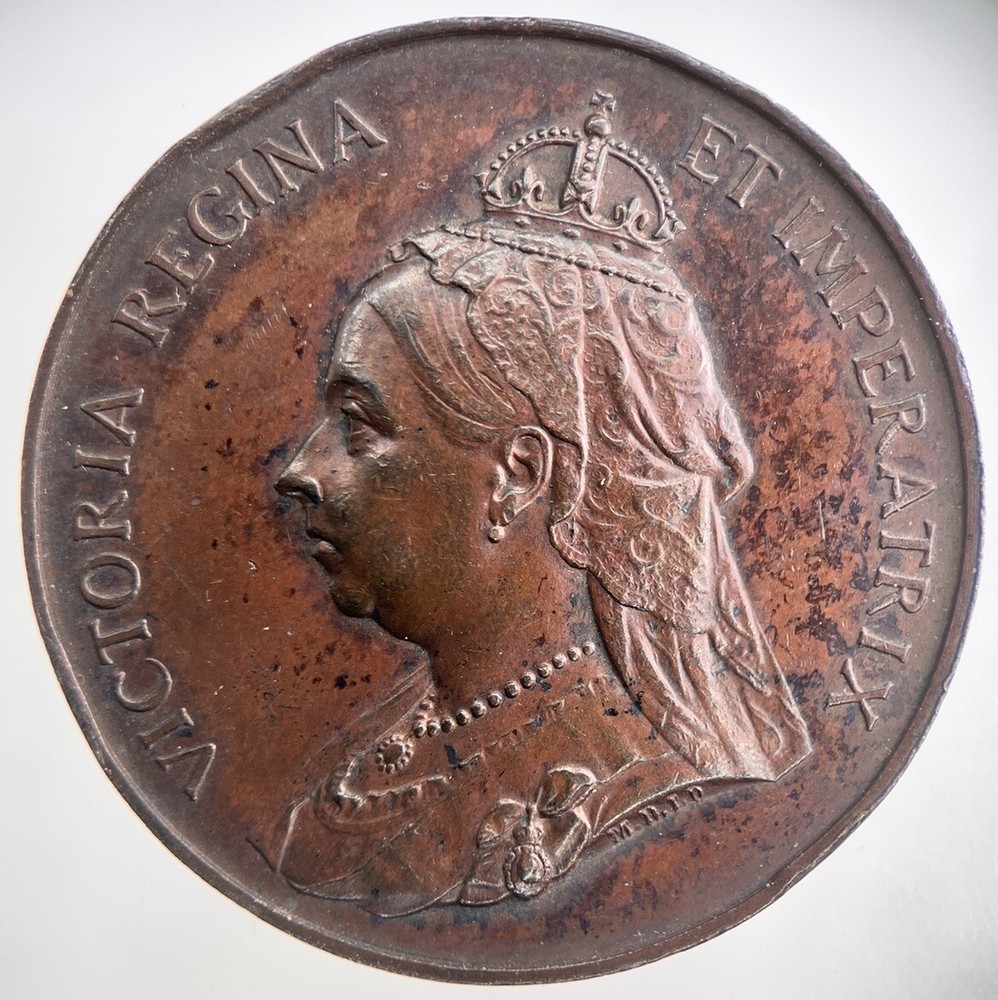 1897 Queen Victoria Commemorative Medal Coin - High Grade a3332