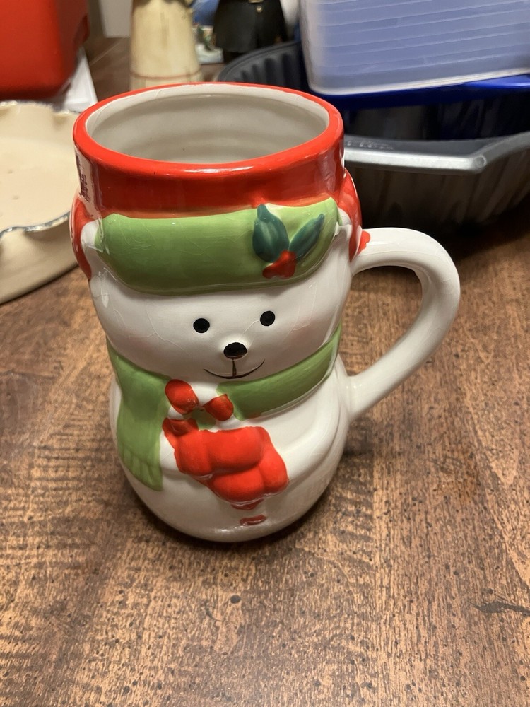 Bay Island 6” Christmas Polar Bear Mug Candycane Mistletoe 2019