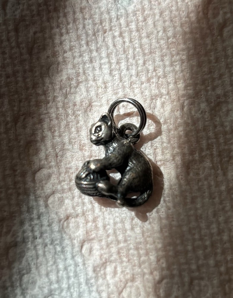 James Avery Cat with Ball of Yarn Charm Retired 3D Sterling Silver Kitten 925