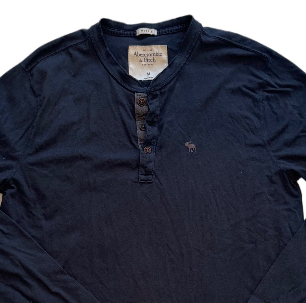 Abercrombie & Fitch Henley Shirt M Navy Long Sleeve Muscle Fit Moose Logo-image