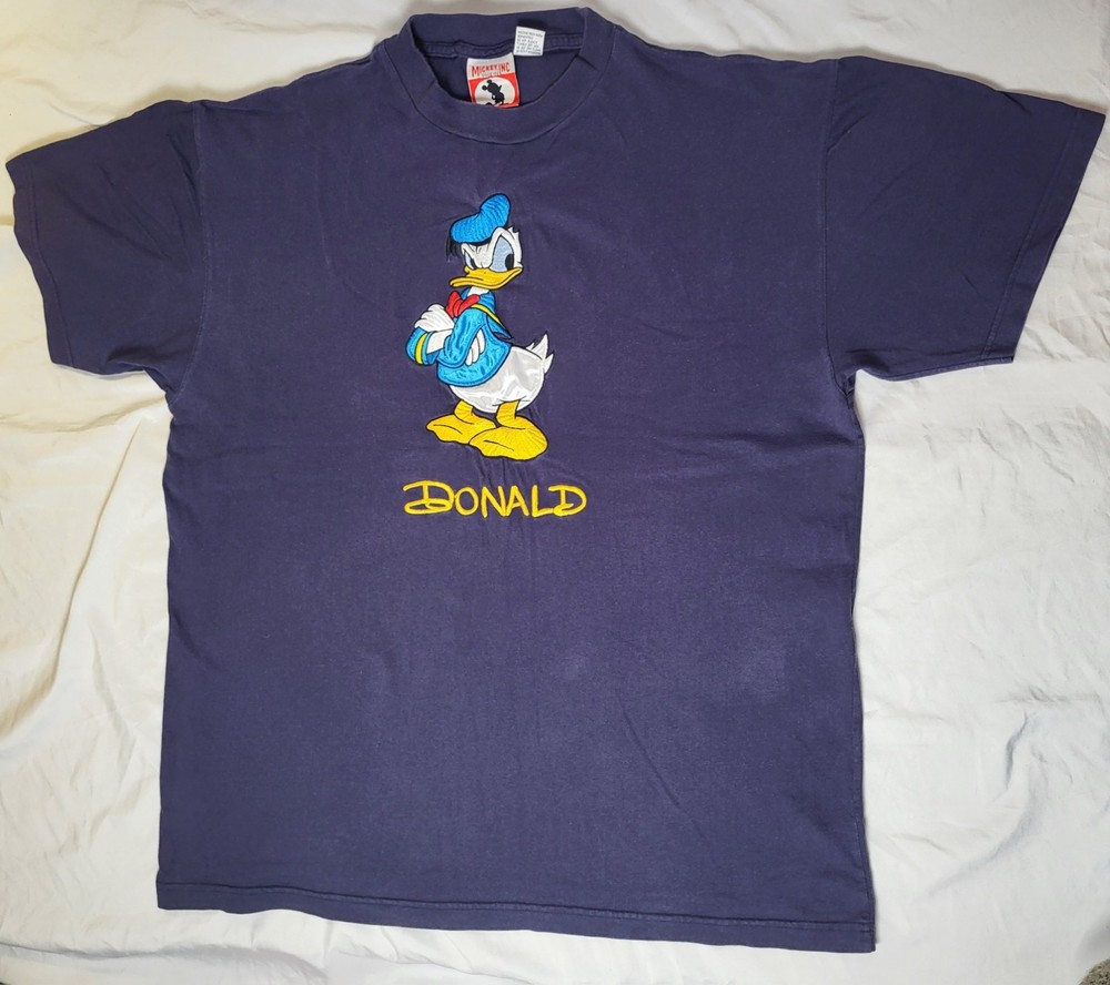 Vintage Disney Donald Duck embroidered t-shirt Size L/XL color blue.