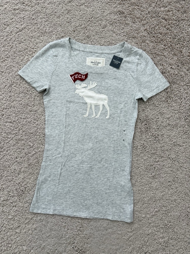 NWT Abercrombie & Fitch Y2K Embroidered Moose SS T-Shirt Womens Sz XS Light Grey-image