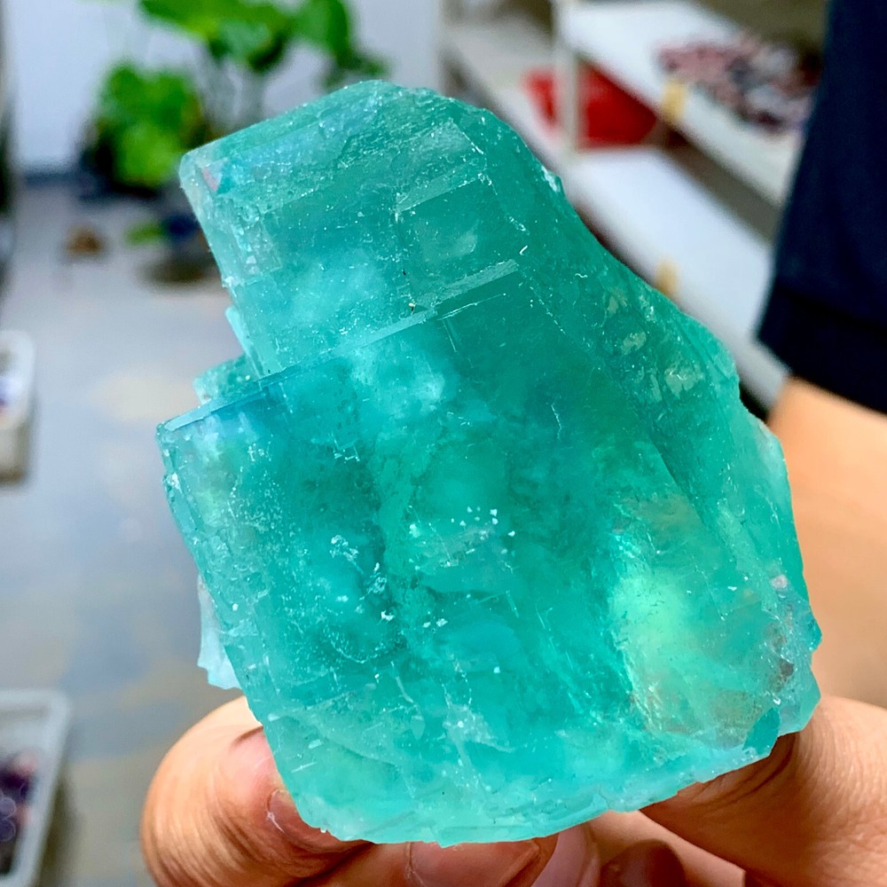 339G Natural transparent green cubic fluorite mineral from Inner Mongolia