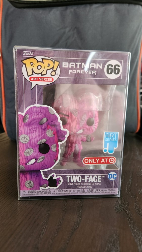 Funko POP -  Batman Forever 66 - Artist Series: DC - Two-Face with hard case