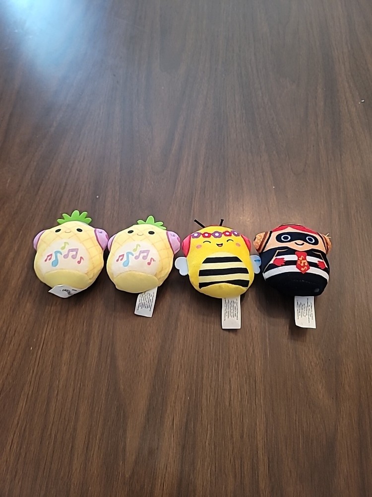 Lote de 4 Squishmallows Piña Abeja, Hambu McDonalds Happy Meal Juguete Peluche 2023-image