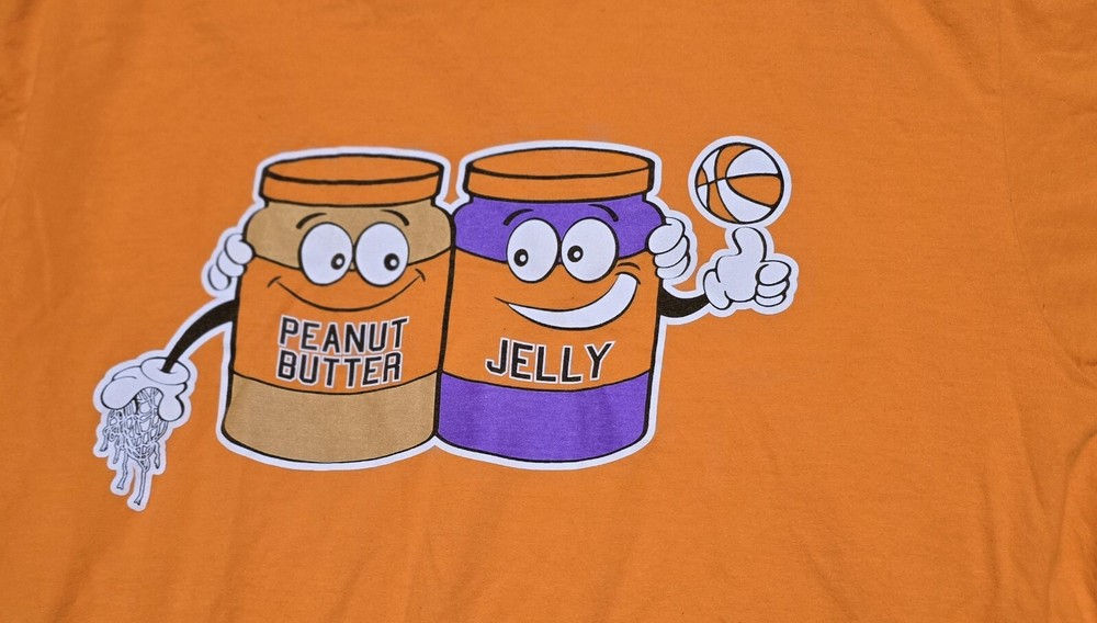 WNBA Basketball PB & J T Shirt ABA  Fanrun Radio Mens Large T Shirt NBA NCAA-image