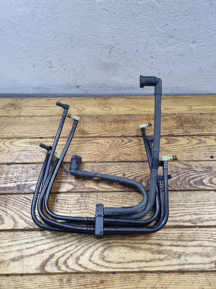 Evinrude V4 90 115 HP Ficht Fuel Lines Assembly 5000203 small defect