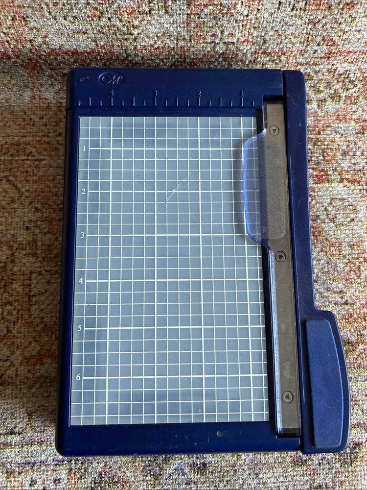 Creative Memories Gen 2 Preowned Paper Photo Craft Trimmer with Drawer for Scrapbooking