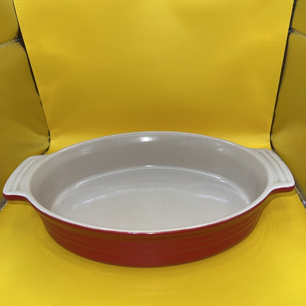 Le Creuset Red Stoneware Oval Casserole Baking Dish 12.5x8.25x2.25 Inches