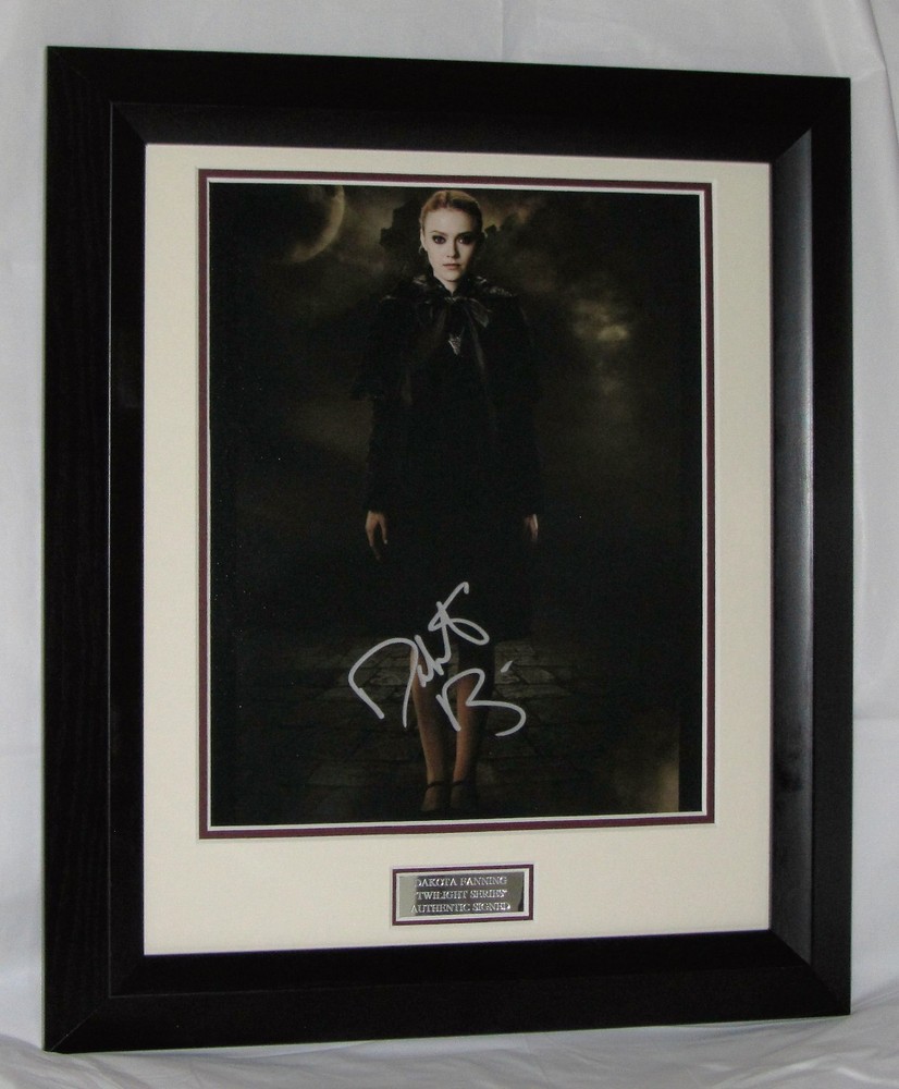 Dakota Fanning Signed Twilight Framed Authentic Autograph A688DF