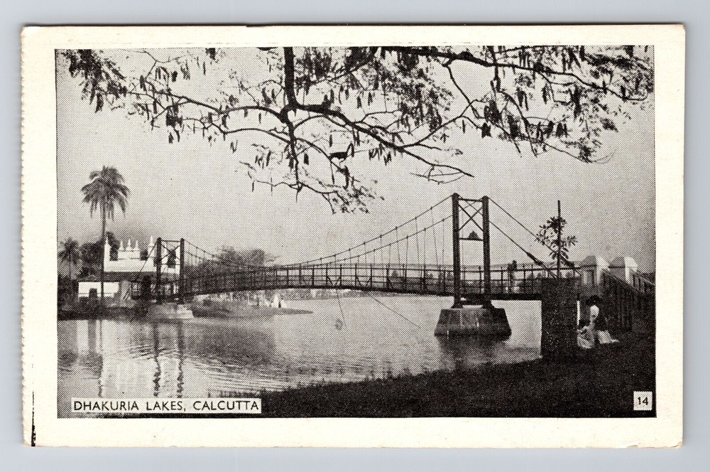 Calcutta India, Dhakuria Lakes, Vintage Postcard