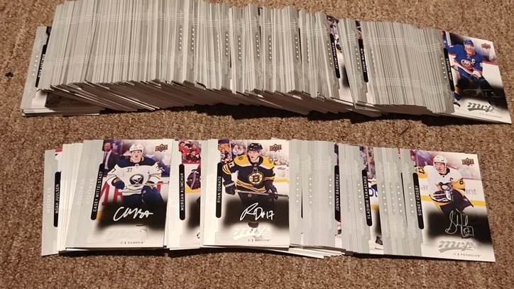 2018-19 Upper Deck MVP Aaron Ekblad Silver Script #125 Florida Panthers Hockey Card-image