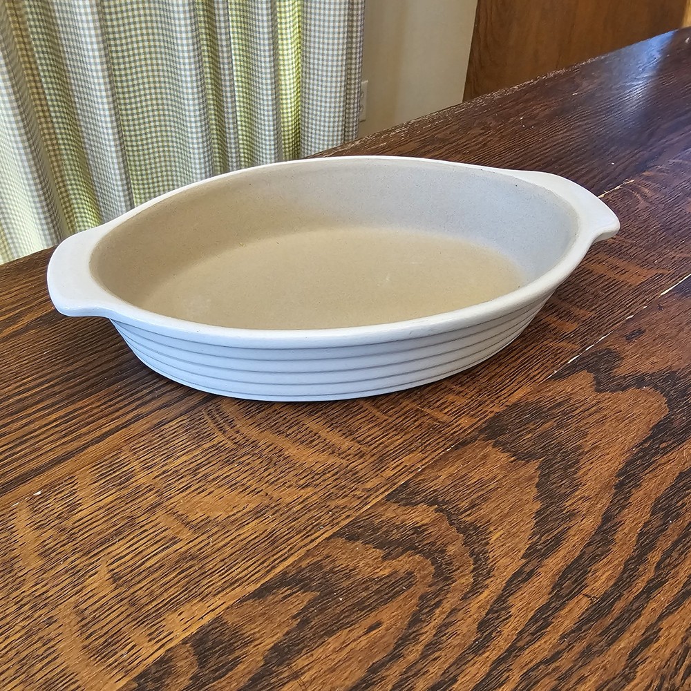 Pampered Chef Small Oval Baker Casserole Glazed Stoneware New Traditions 9 1/2