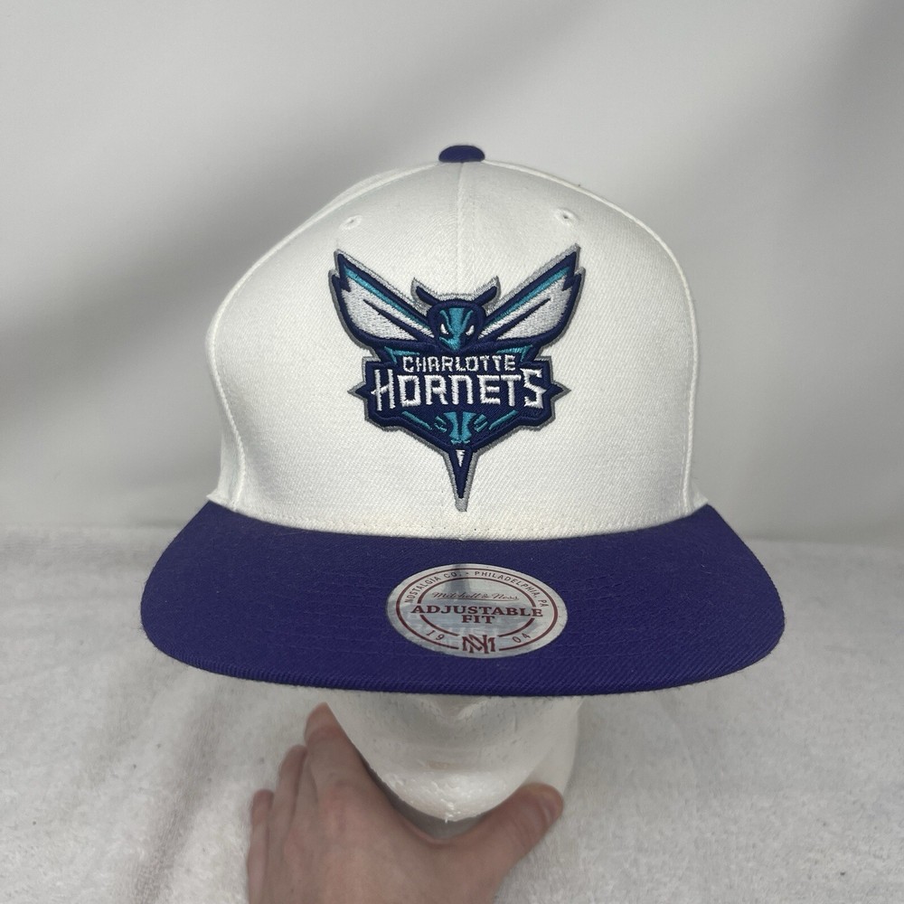 New Era Charlotte Hornets 2-Tone 9Fifty Snapback Hat White Purple Logo NWOT