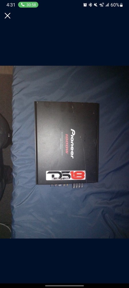 pioneer amplifier, black, medium sized, good conditions,