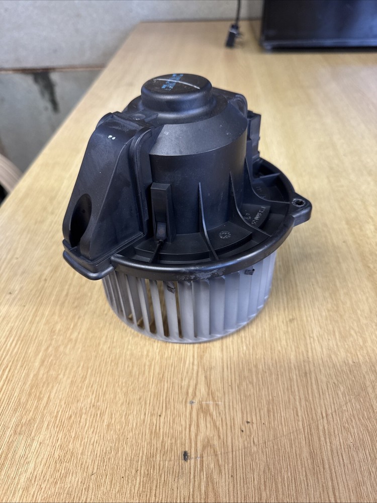 RANGE ROVER SPORT Heater Blower Motor Fan 2012 3.0 Diesel - P/N: 17360045 (box7)