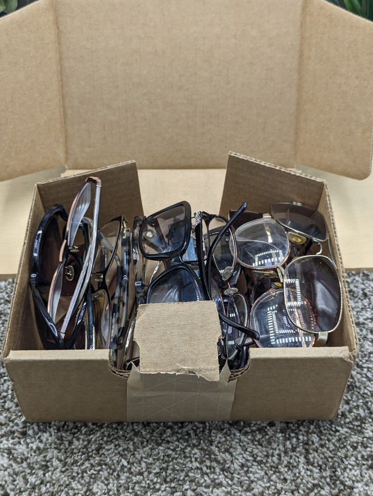Eyeglass/Sunglasses Lot Of 19 Pair Designer Brands Miscellaneous Random Pulls...