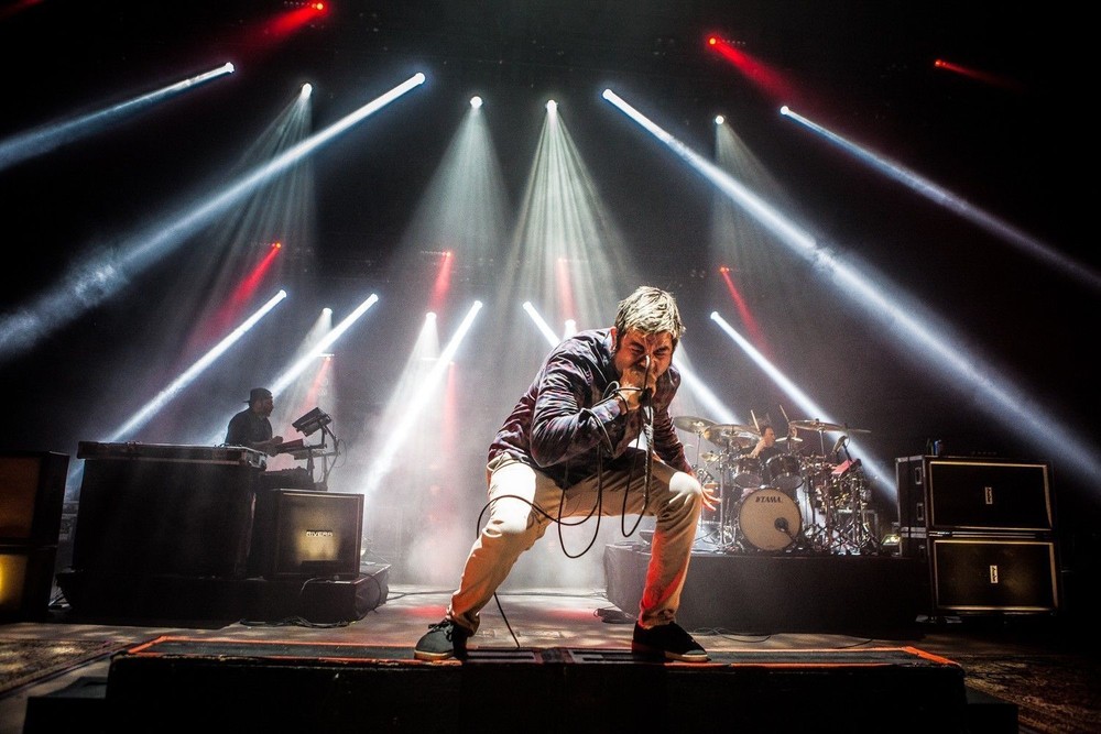 Deftones Chino Rock 8x10 Picture Celebrity Print