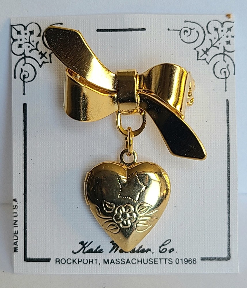Brooch w Heart Photo Locket ❤️ Like Samanthas Meet Pin Jewelry for Dolls 18