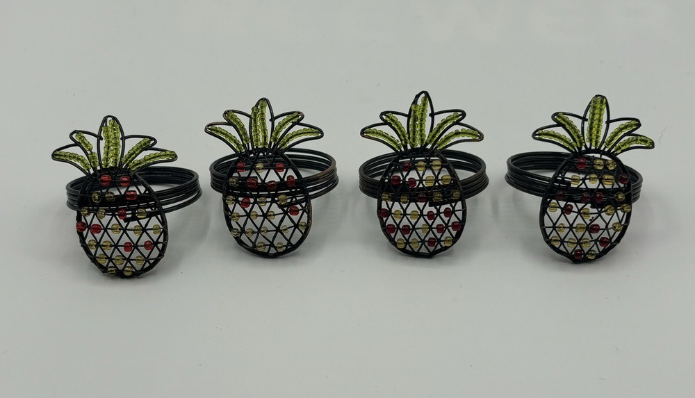 Set of 4 Wire Beaded Red Green Yellow Copper Toned Napkin Rings Lot 2