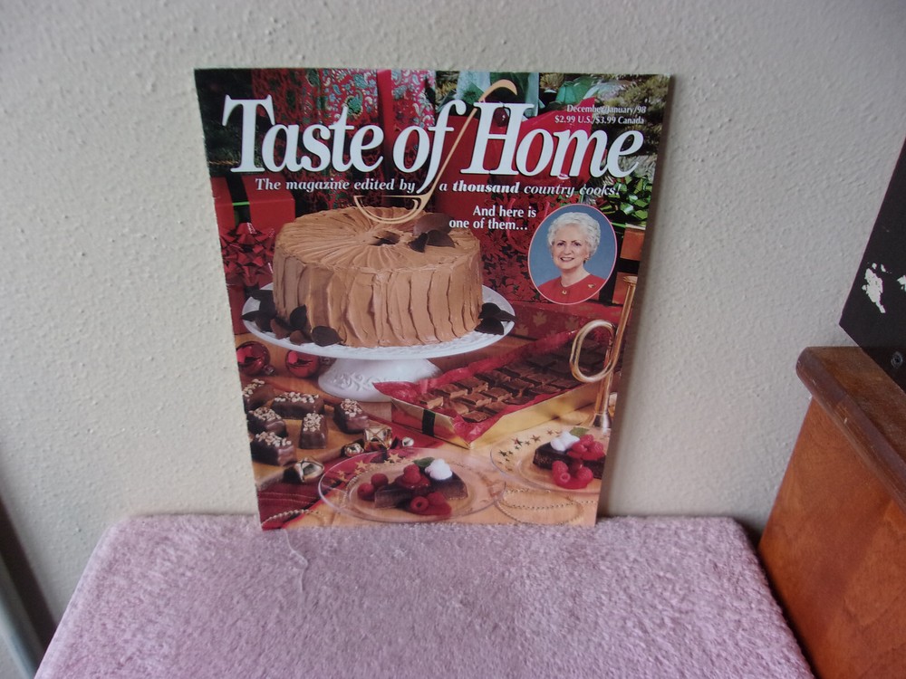 TASTE OF HOME  MAGAZINE EDITED by A THOUSAND COUNTRY COOKS...DEC/ JAN, 1998-image