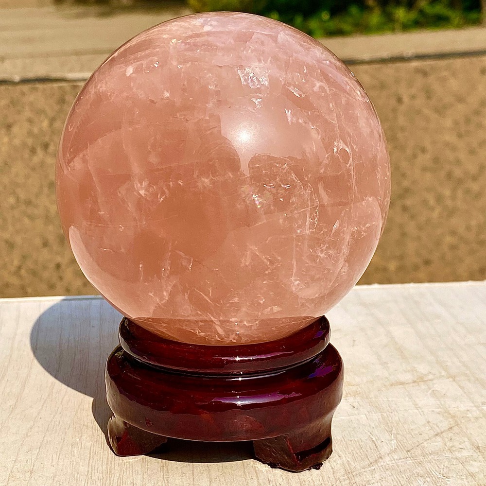 2.32LB Natural powder crystal crystal mineral ball shaped polishing treatment