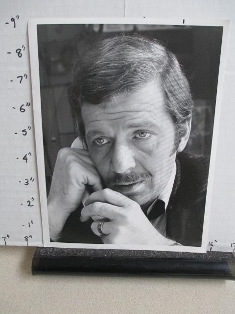 1975 NBC TV promo photo Robert Reed in World Premiere Movie with telephone