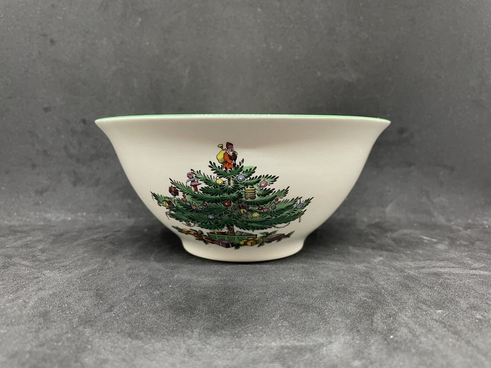 Vintage Spode Christmas Tree Nut Bowl S3324 England