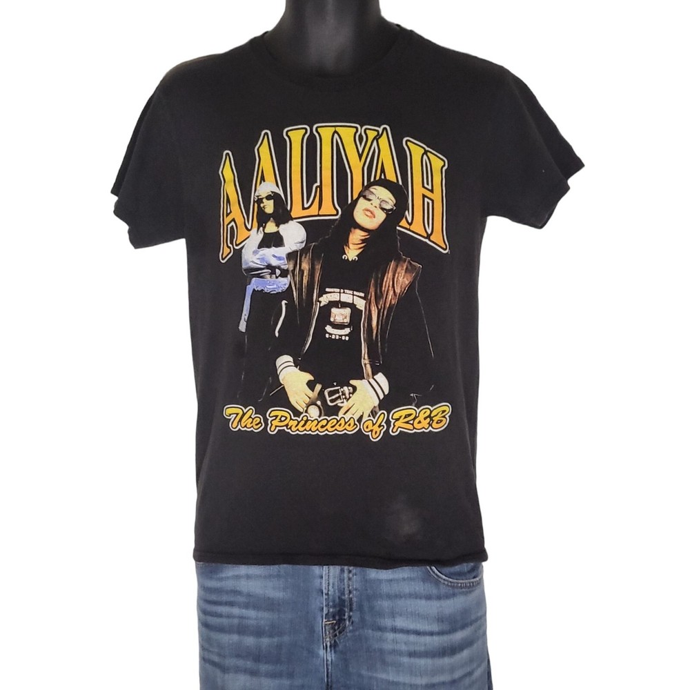 Aaliyah Tshirt Women Sz S The Princess of R&B Authentic Band Big Graphic-image