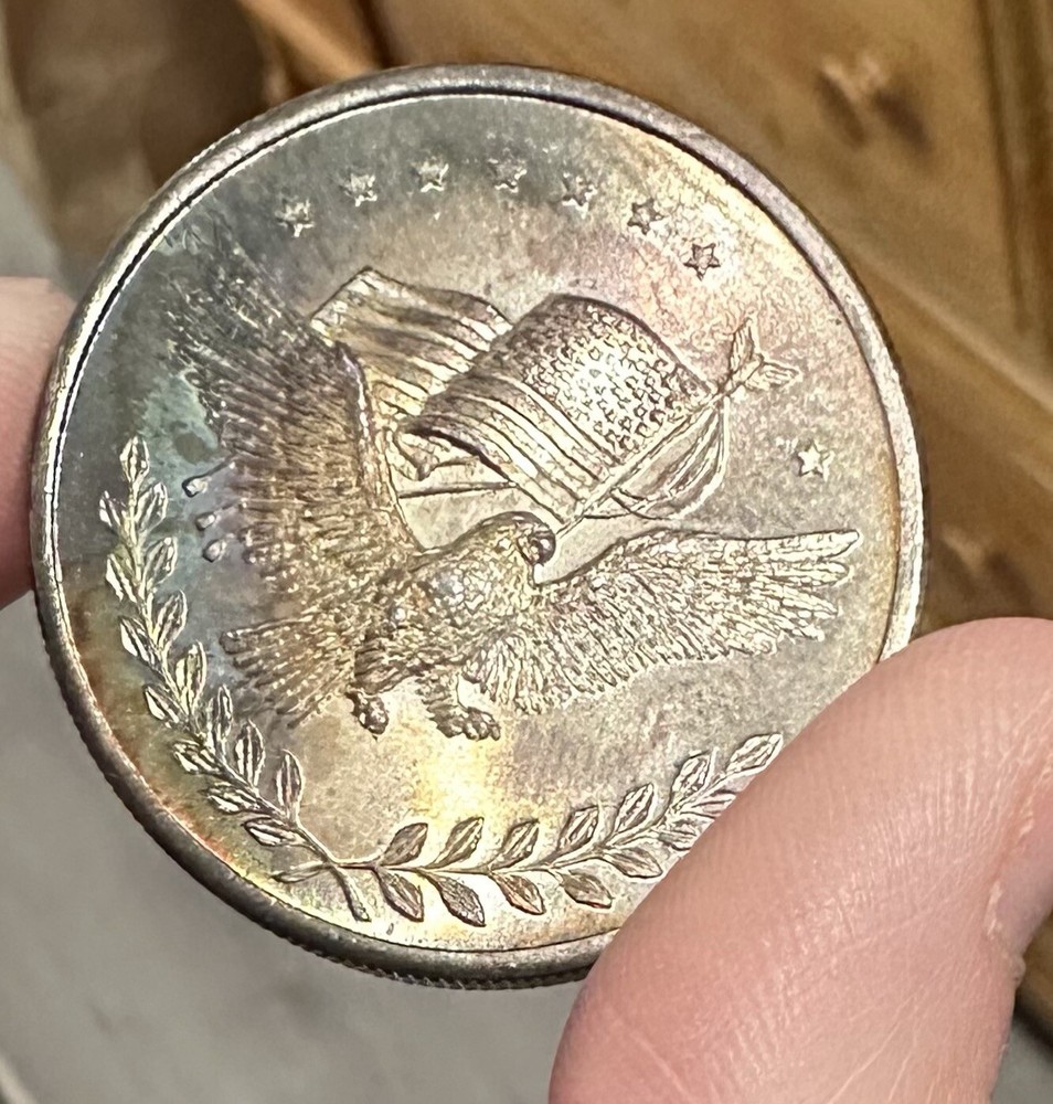 Vintage .999 Fine SILVER TRADE UNIT 1oz Round - TONED American Eagle Flag Coin