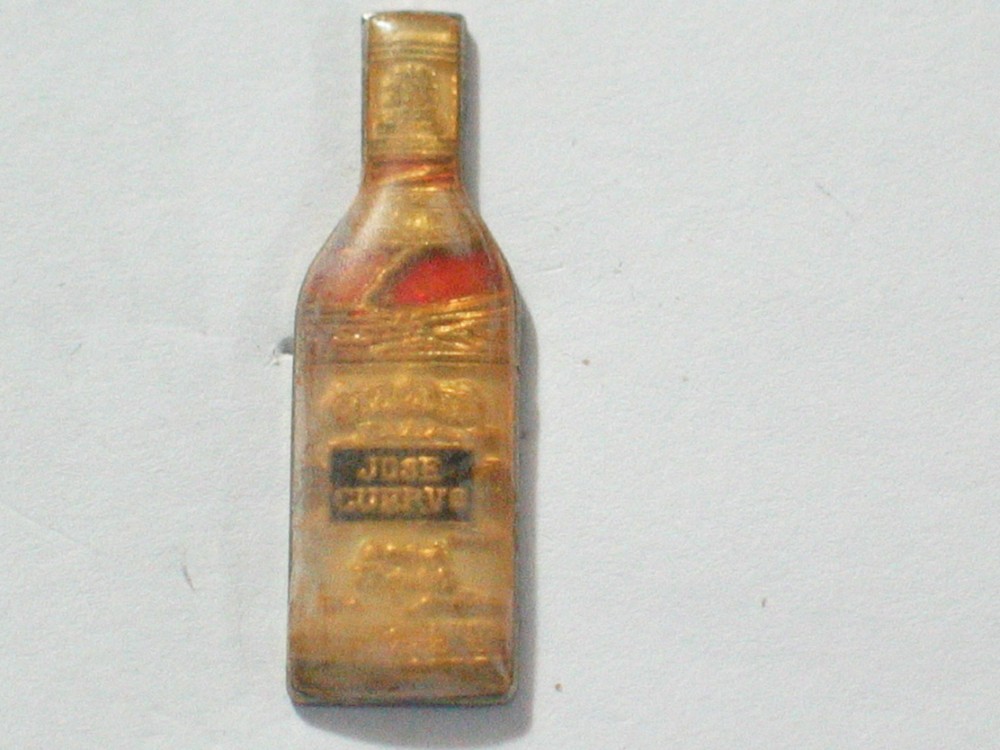 Jose Cuervo Tequila Liquor Pin **