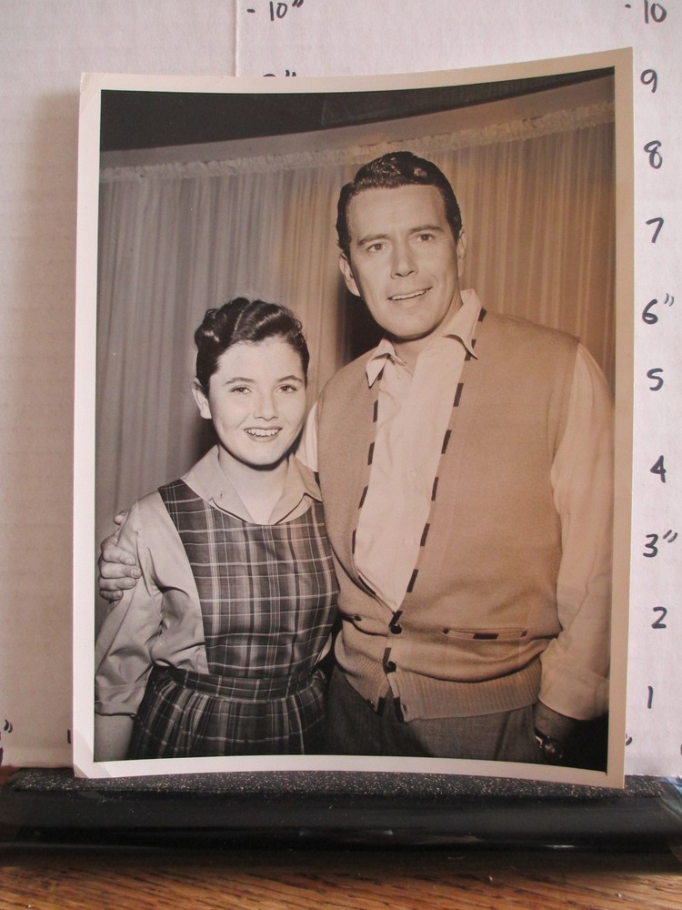 1961 NBC Bachelor Father John Forsythe and Noreen Corcoran hug photo