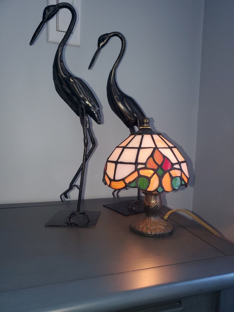 Vintage DALE TIFFANY LAMP