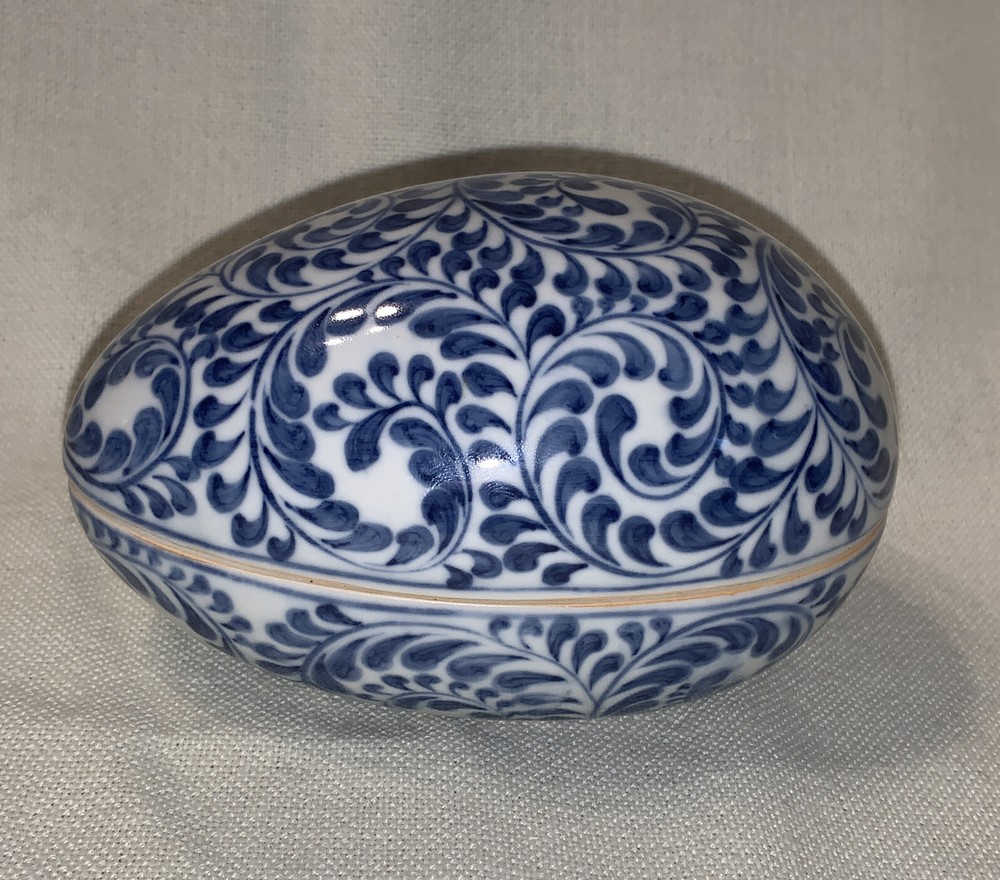 Large Ornate Ceramic Hand Painted Trinket Box