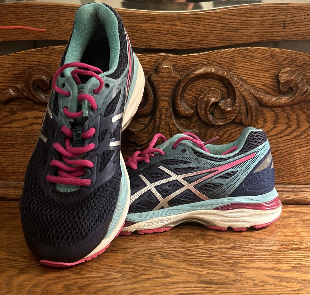 Womens Size 7 - ASICS Gel Cumulus 18 blue