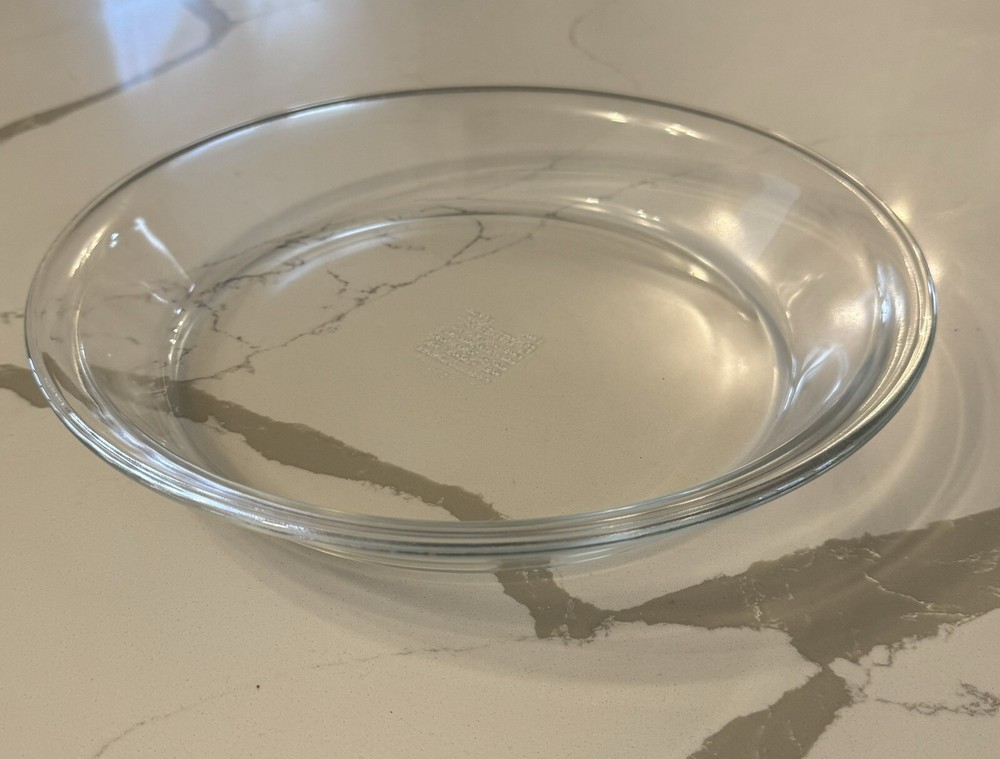 Vintage Pyrex 209 Pie Plate Nine Inch Clear Glass Ovenware Made in USA