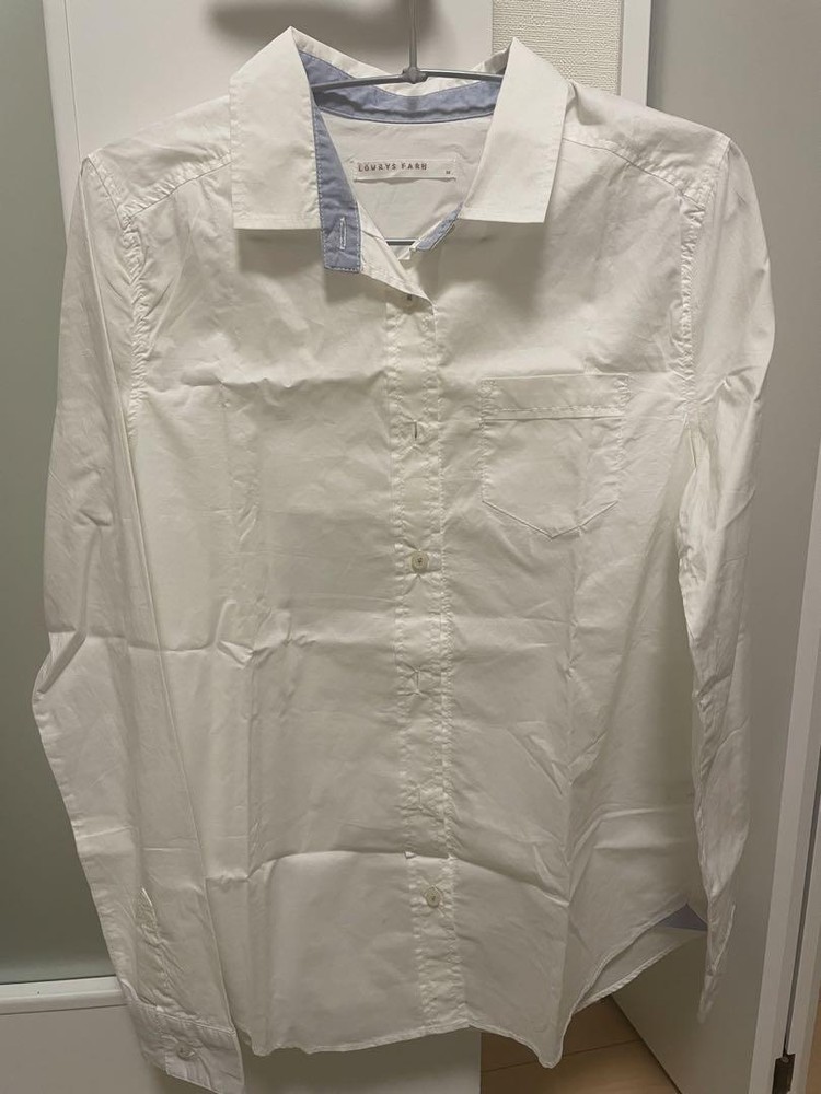 Lowrys Farm White Shirt M Blue Accents Versatile Blouse