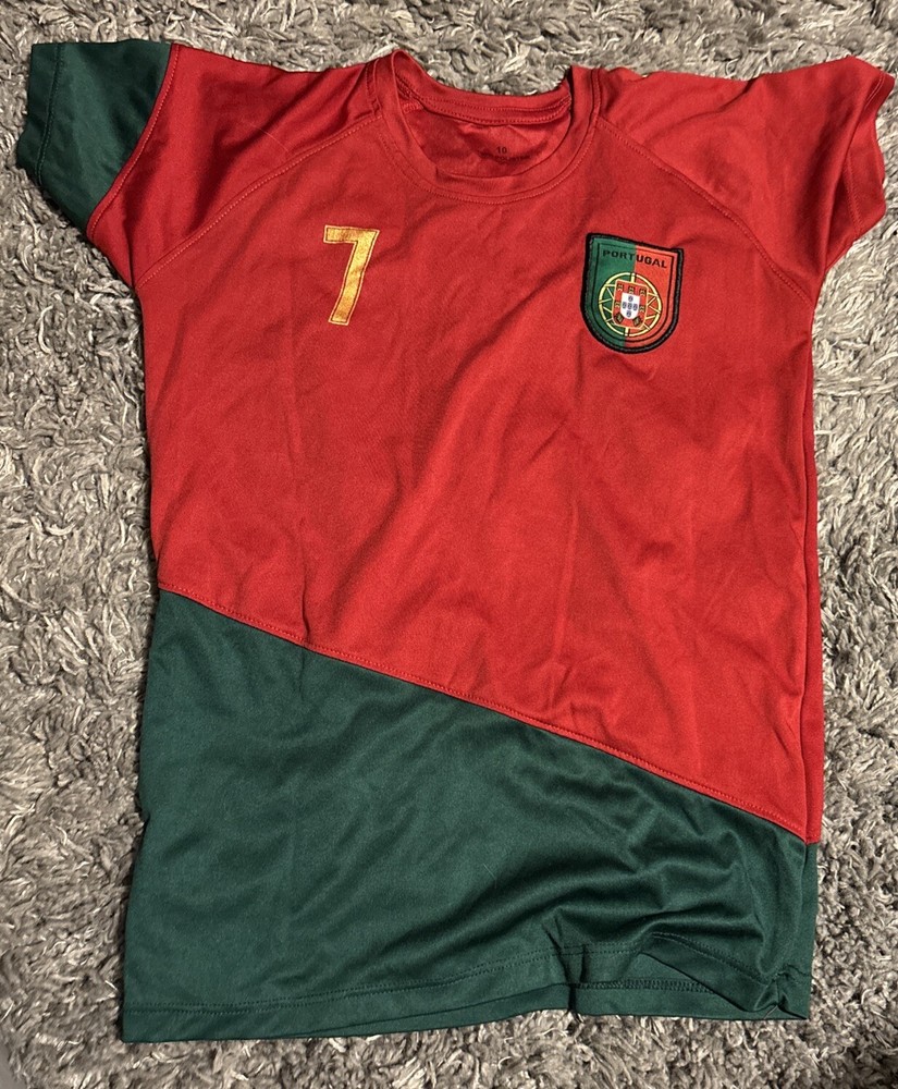 Christiano Ronaldo #7 Portugal National Team Jersey replica size 10 Youth