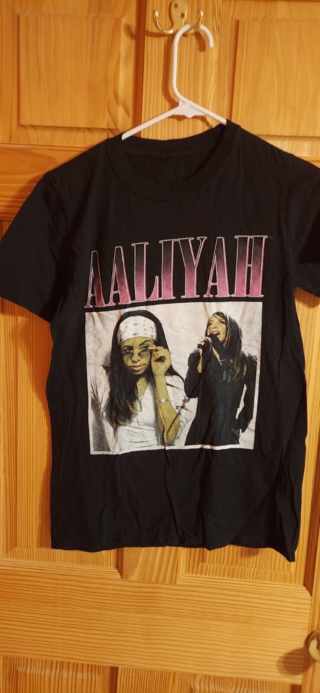Aaliyah Graphic Singer Pop  T-Shirt Men Gift t shirt size small-image