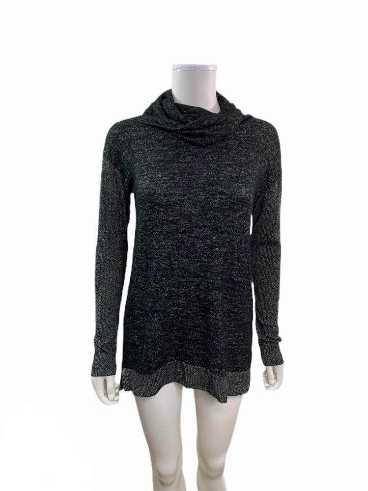 Gap Women’s Size XS Long Sleeve Mock Neck Super Soft Gray Shirt