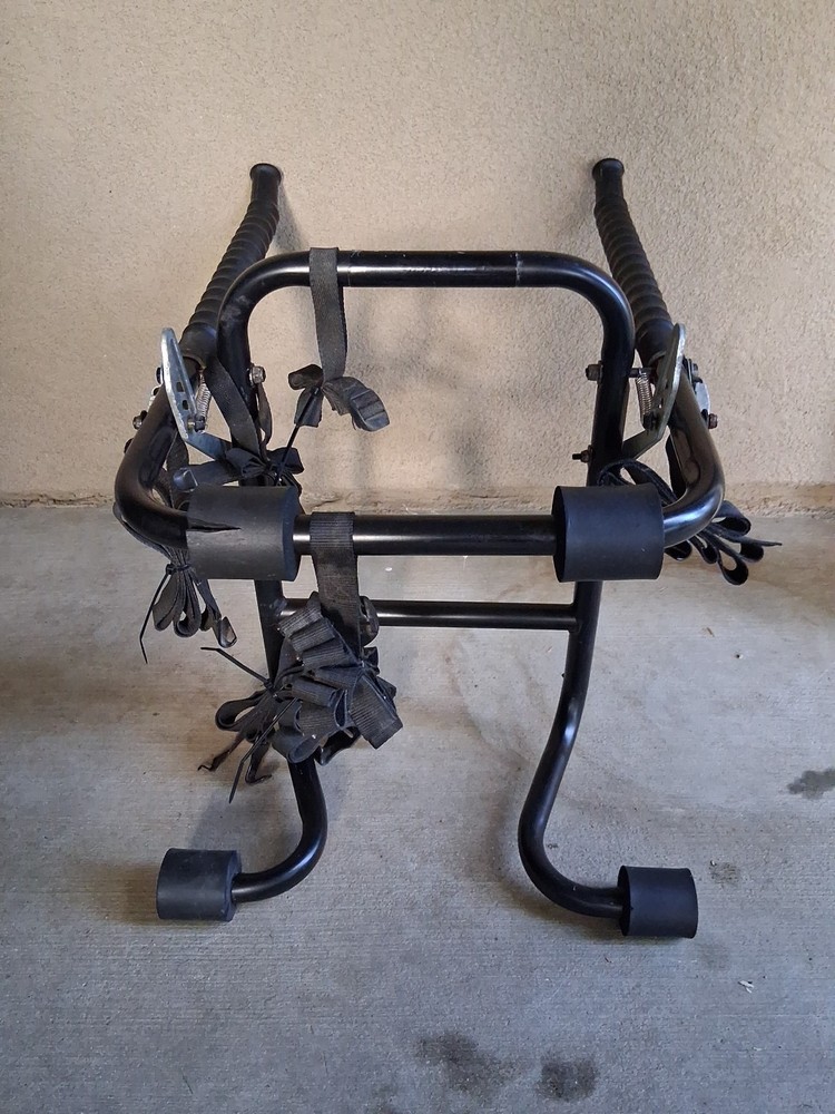 Hollywood Racks Heavy Duty FIB-Q Bike Trunk Rack Used and in Good Condition