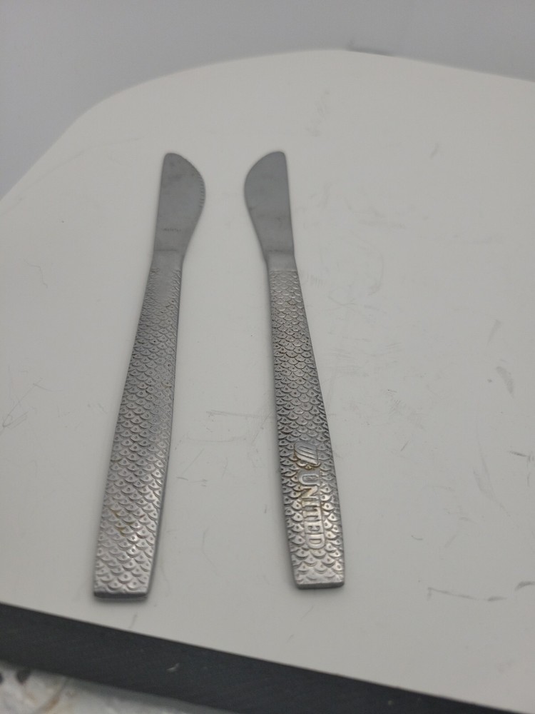 Vintage UNITED AIRLINES Stainless Flatware Set 2 KNIVES ABCO Silverware Advertising Collectible-image