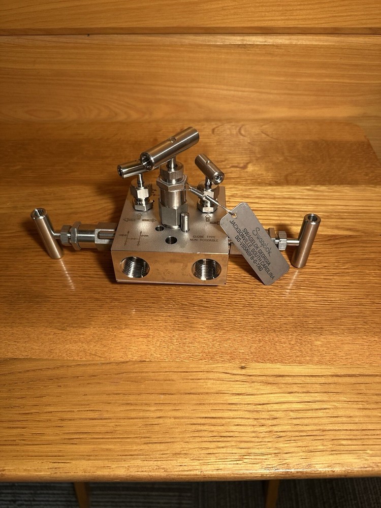 Swagelok SS-VB5NBF8-G Valve Instrument Manifold with Grafoil Packing