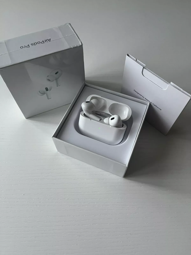 Apple Earphones Pro 2nd Generation with MagSafe Wireless Charging Case Full Set